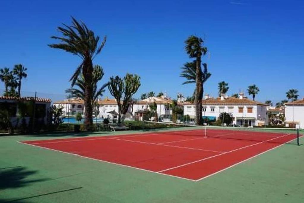 Bungalow En Los Balcones Planta Baja Manzana 5 Numero 18 لقنت المظهر الخارجي الصورة